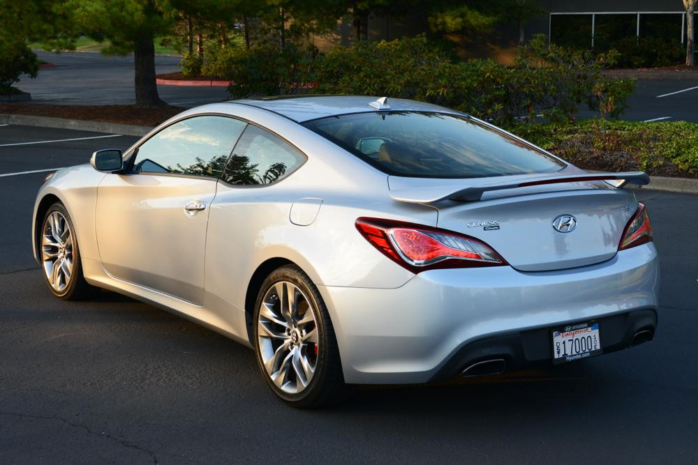 Hyundai Genesis 2013