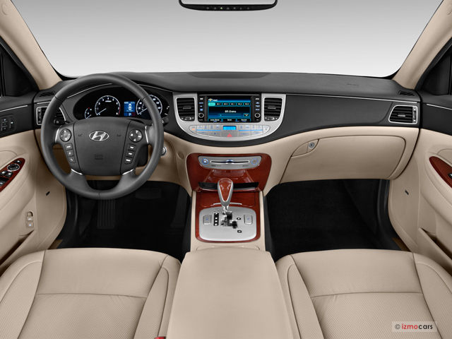 Hyundai Genesis 2013