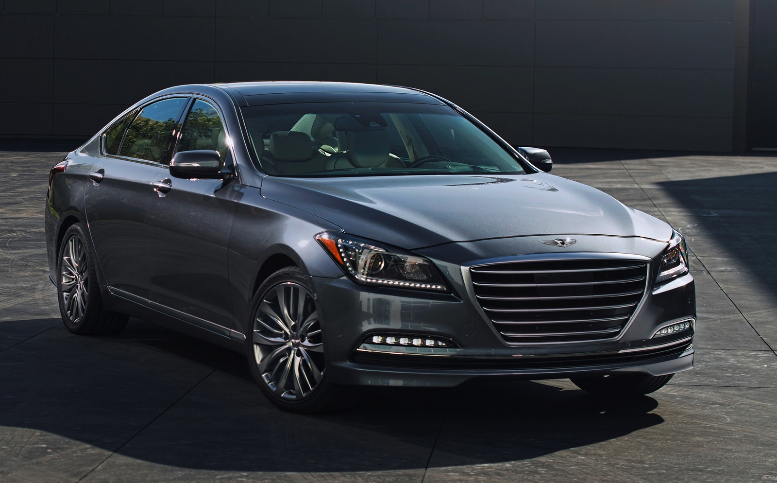 Hyundai Genesis 2015