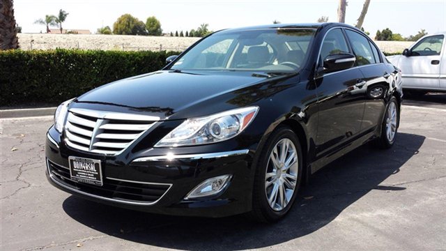 Hyundai Genesis 3.8l