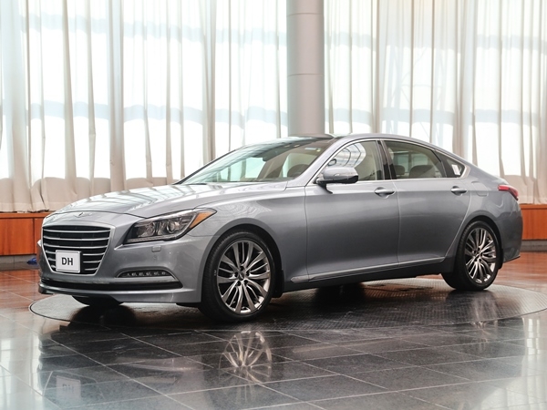 Hyundai Genesis 4 Door 2015