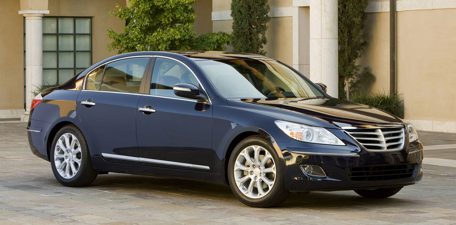 Hyundai Genesis 4.6