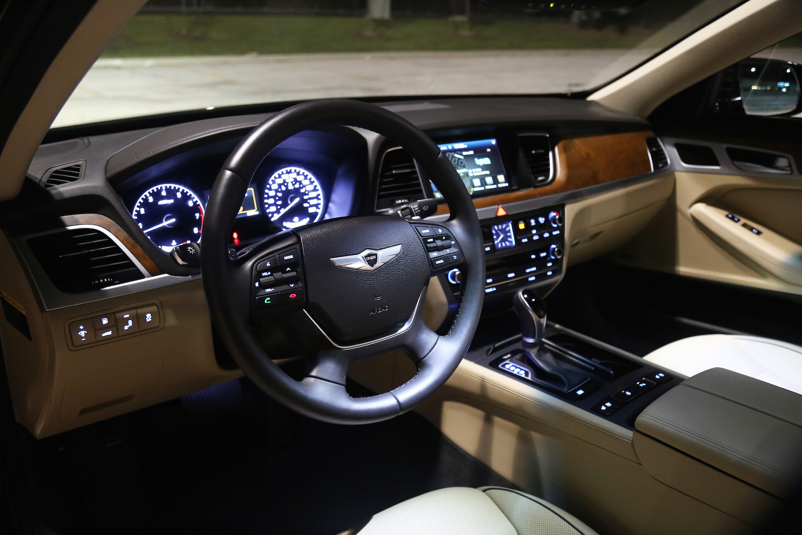 Hyundai Genesis Auto