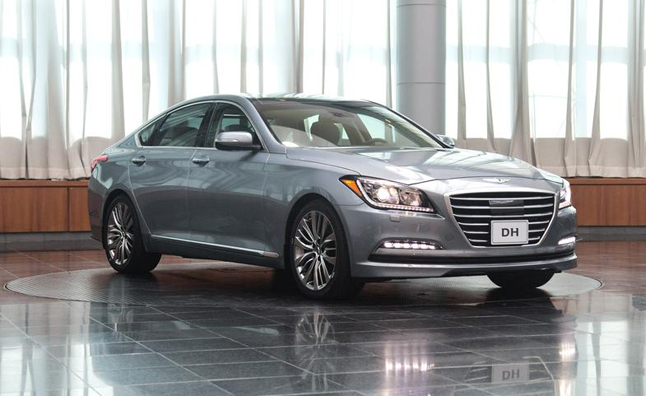 Hyundai Genesis Awd