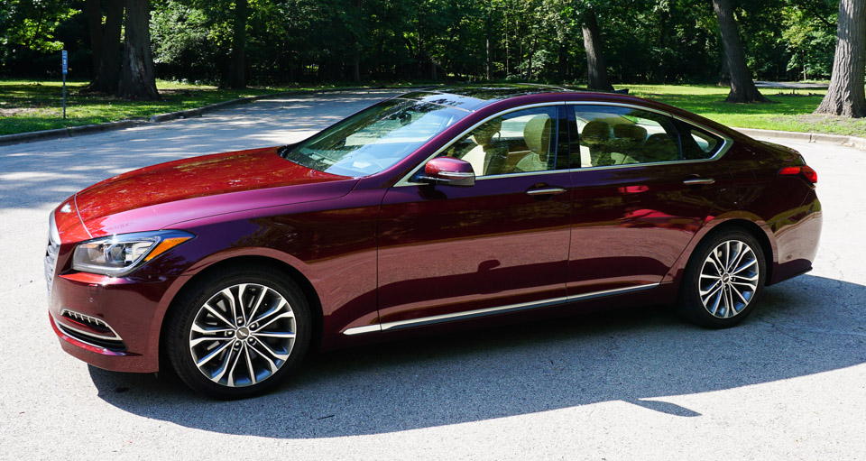 Hyundai Genesis Awd
