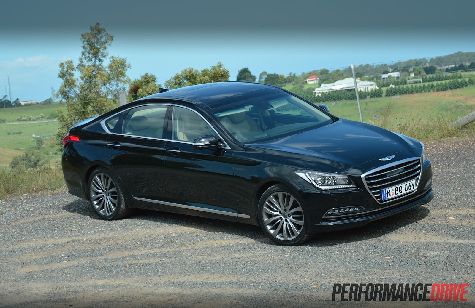 Hyundai Genesis Black 2015