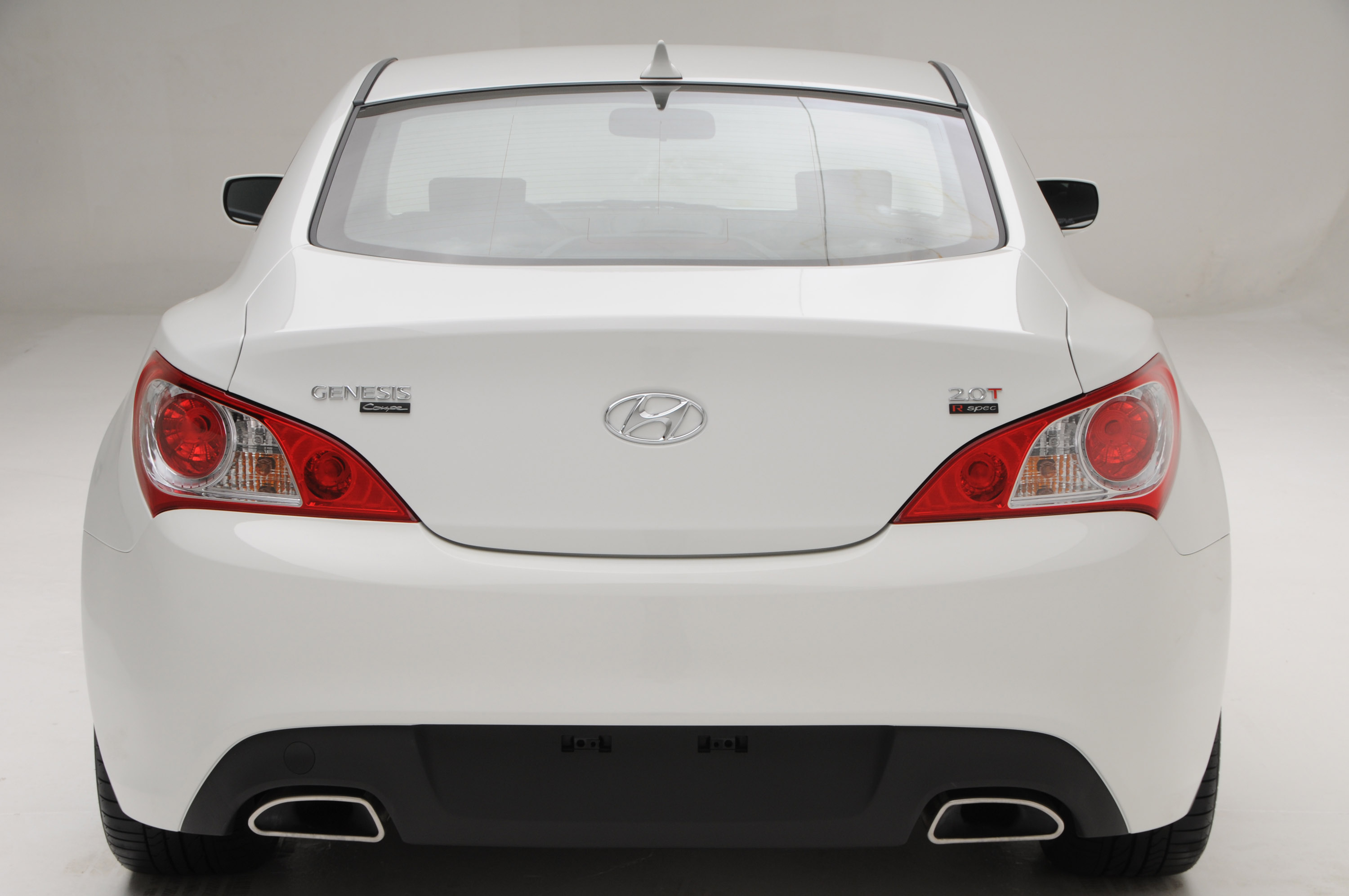 Hyundai Genesis Coupe 3.8 R Spec