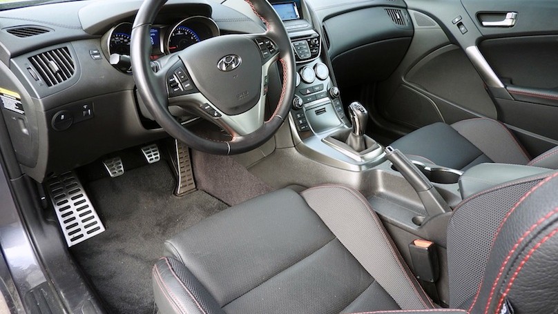 Hyundai Genesis Coupe 3.8 R Spec