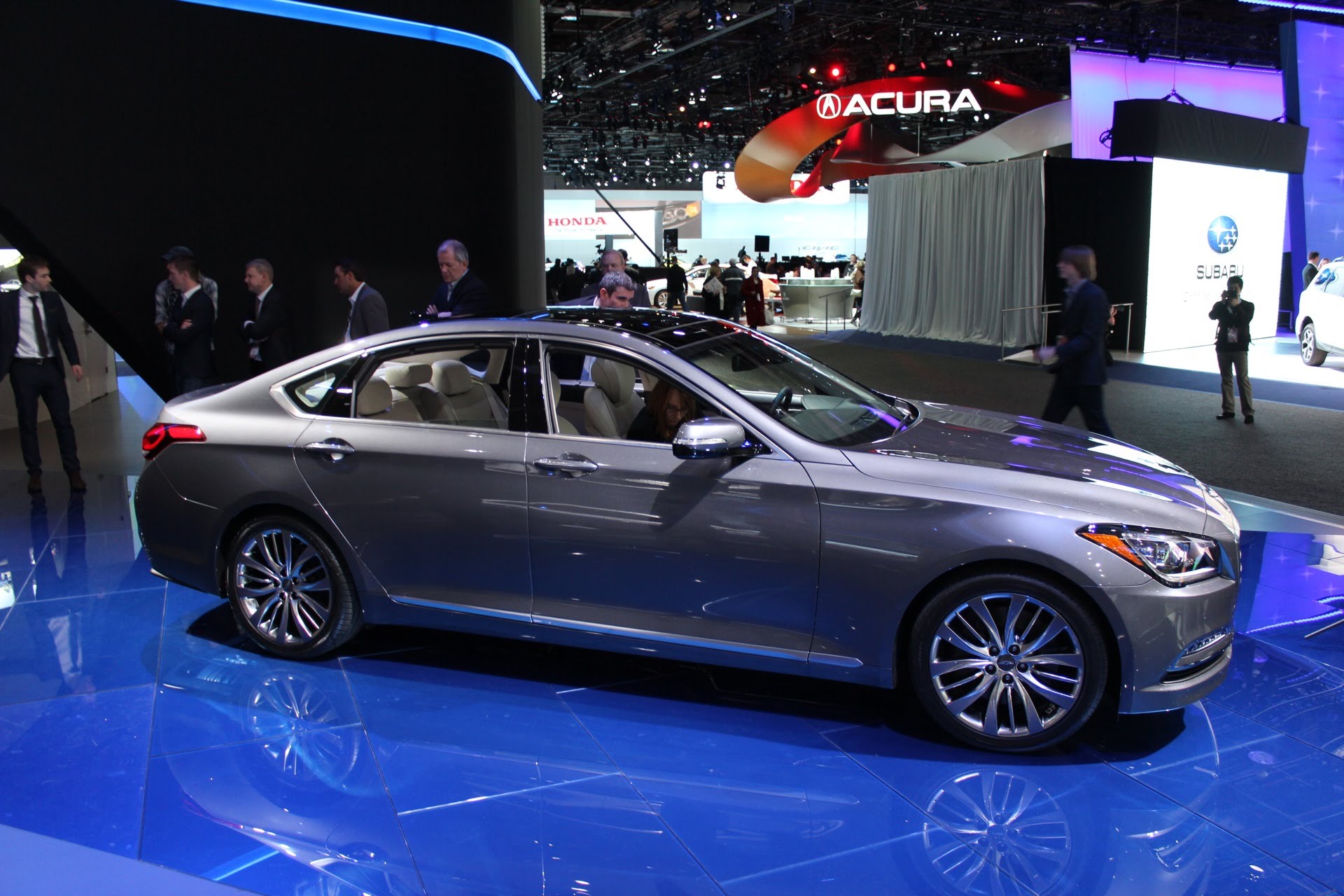 Hyundai Genesis Eq900