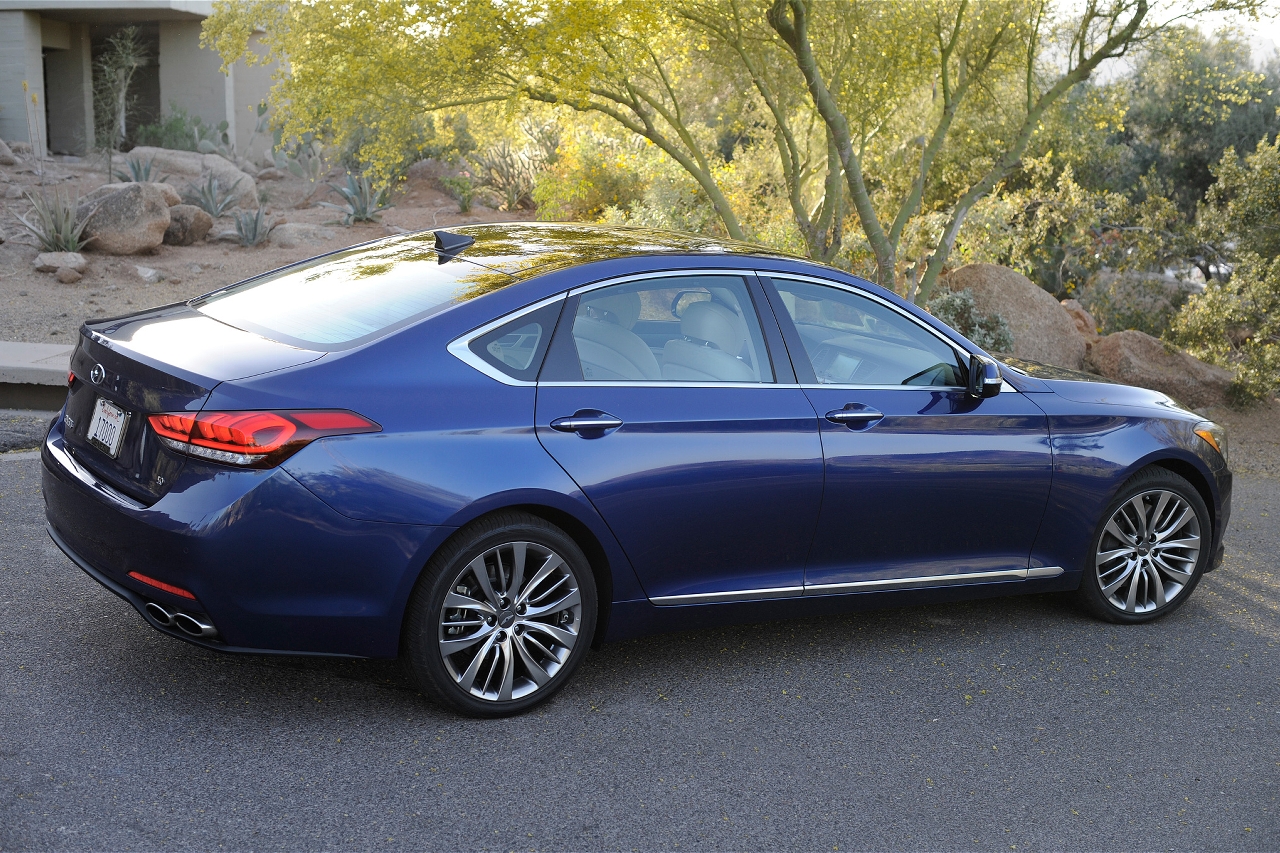 Hyundai Genesis Ibiza Blue