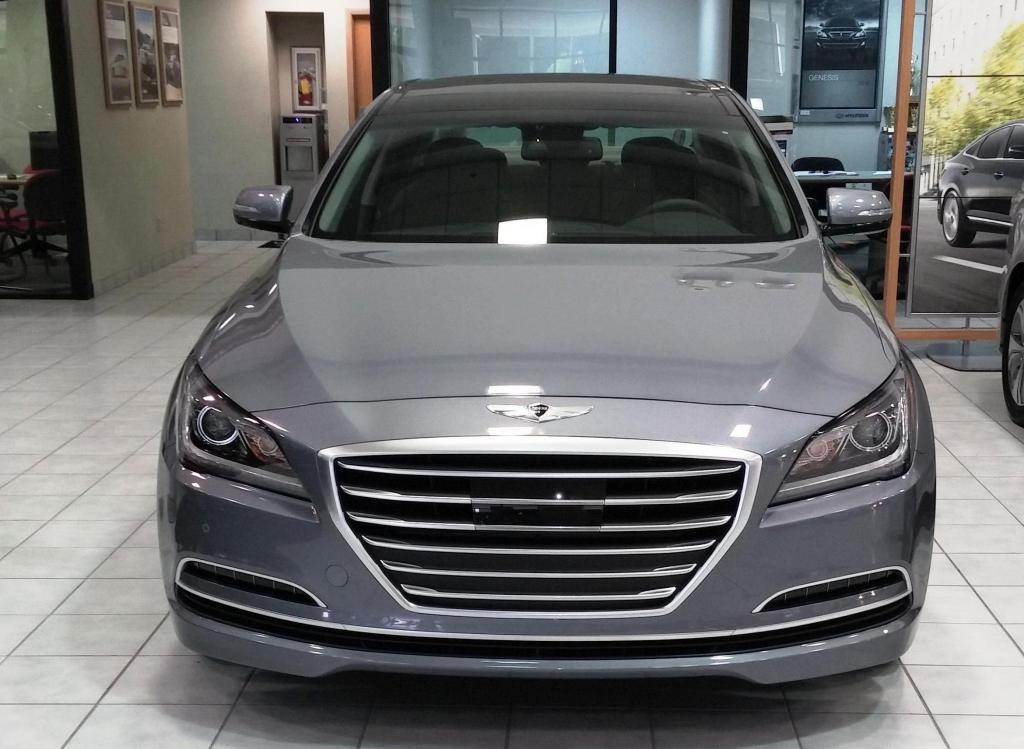 Hyundai Genesis Parisian Gray