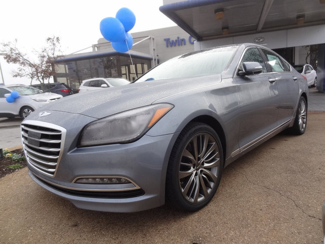 Hyundai Genesis Parisian Gray
