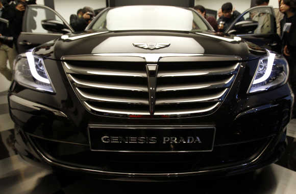 Hyundai Genesis Prada