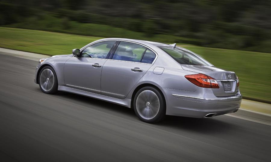 Hyundai Genesis Sedan