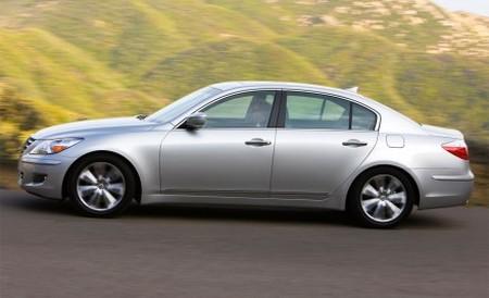 Hyundai Genesis Sedan