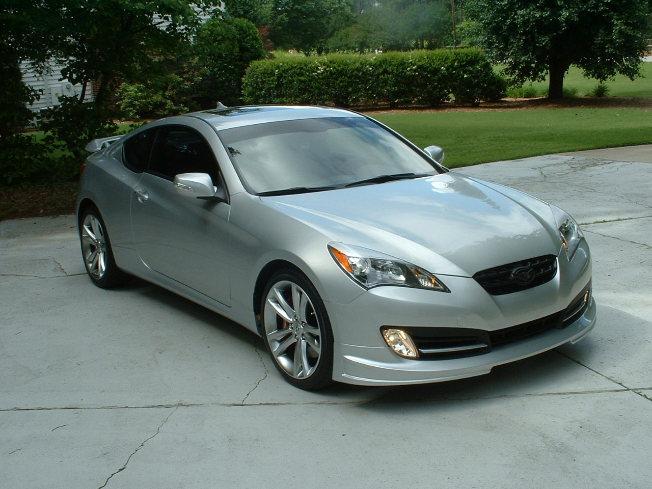 Hyundai Genesis Silver
