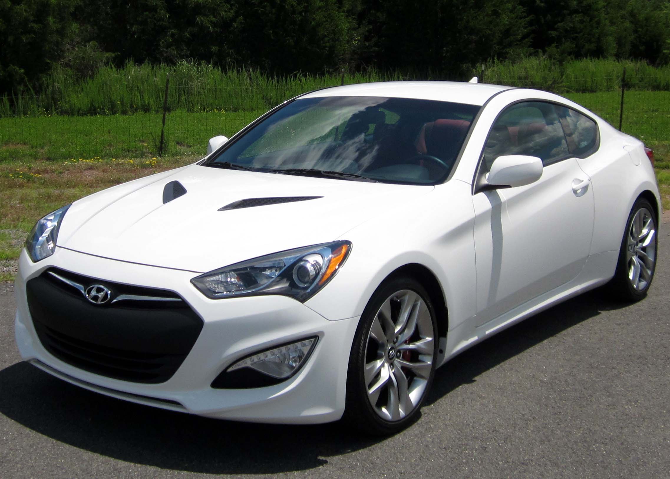 Hyundai Genesis Spec