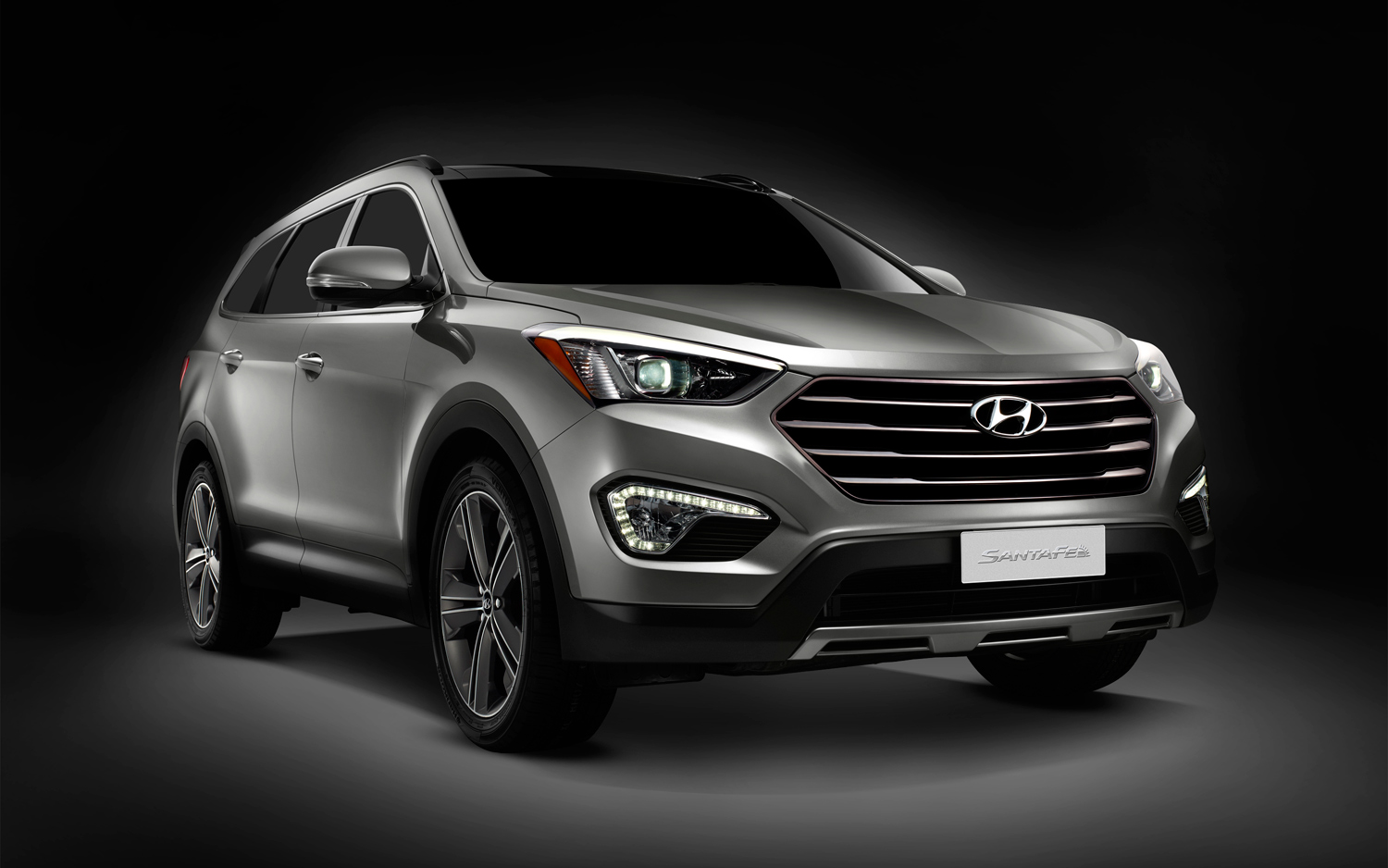 Hyundai Genesis Suv