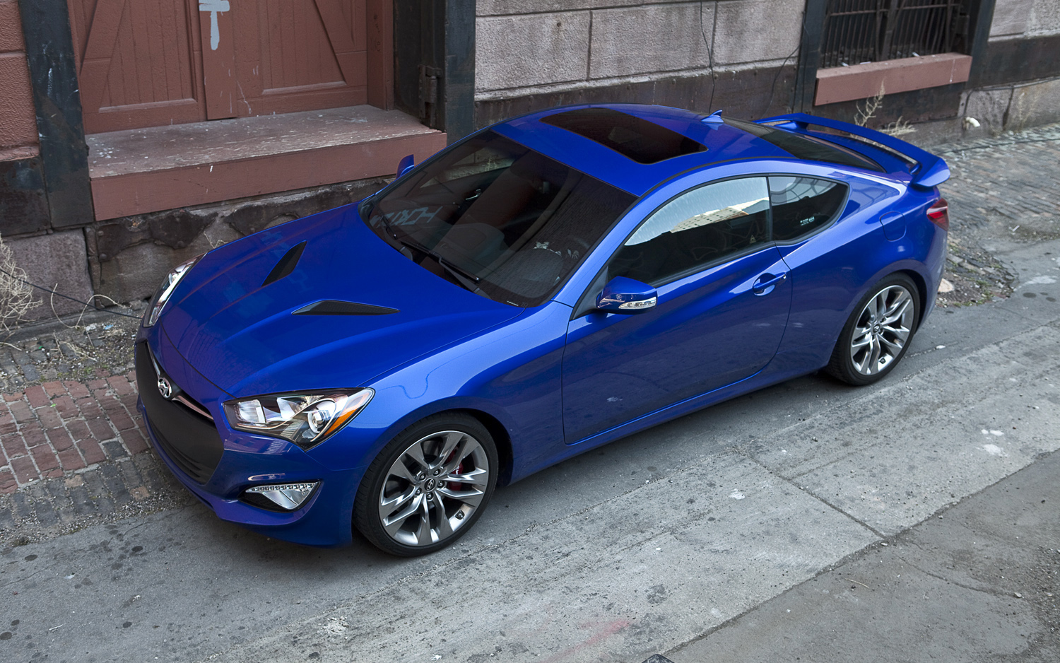Hyundai Genesis Track