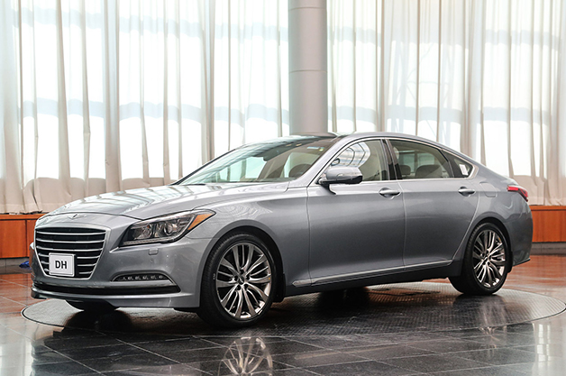 Hyundai Genesis Ultimate 2015