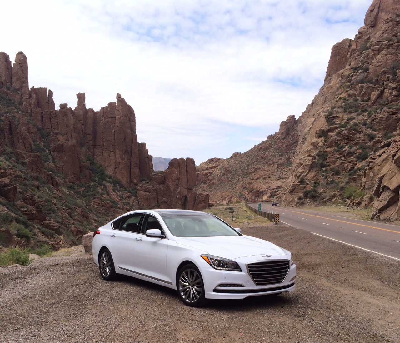 Hyundai Genesis White 2015