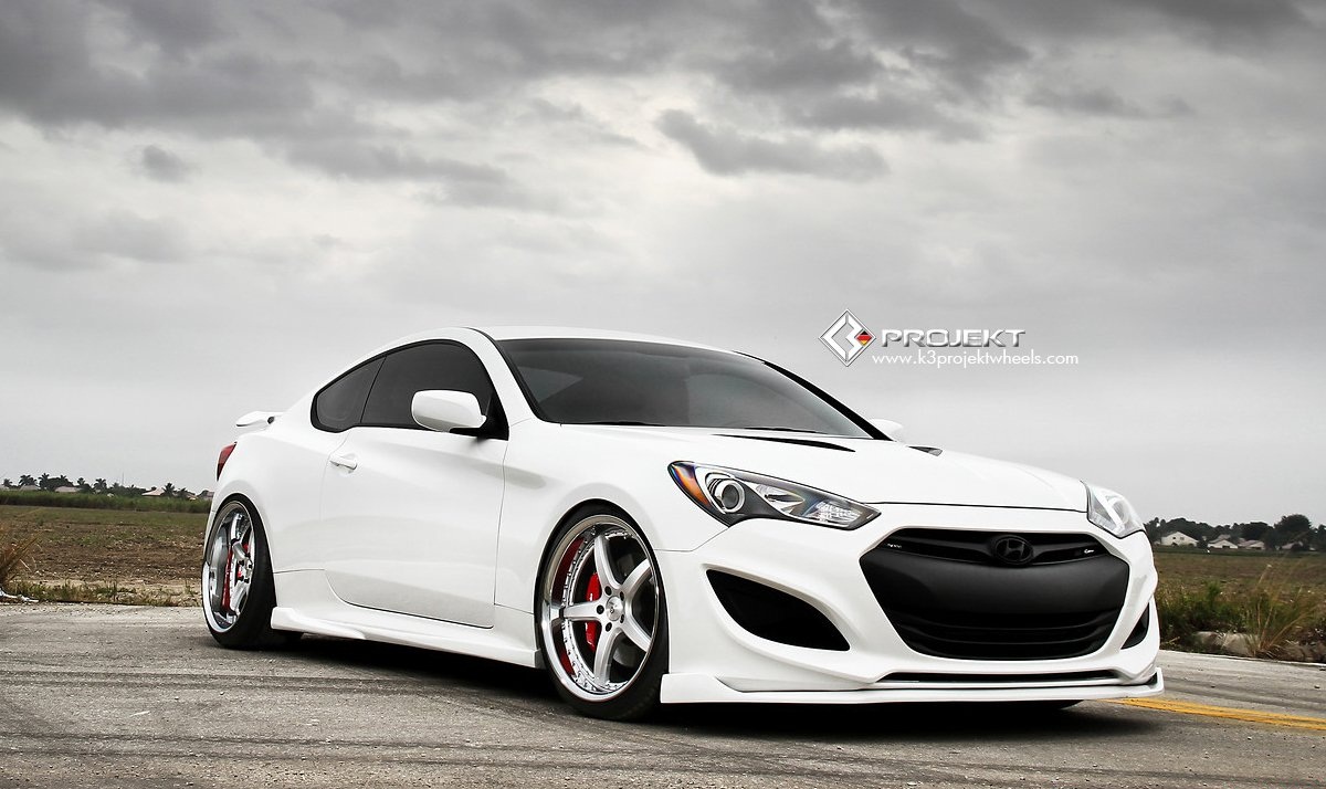 Hyundai Genesis White