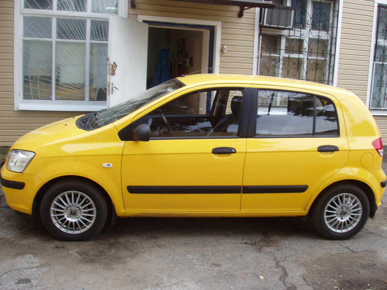 Hyundai Getz Yellow