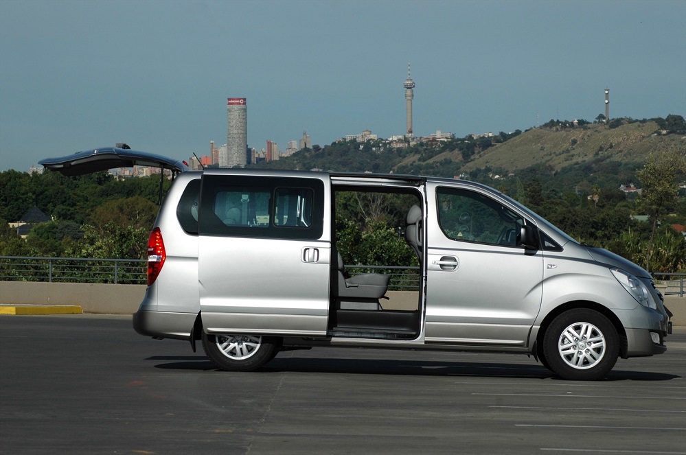 Hyundai H1 2016