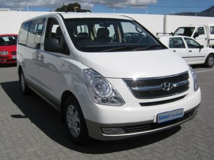 Hyundai H1 9 Seater