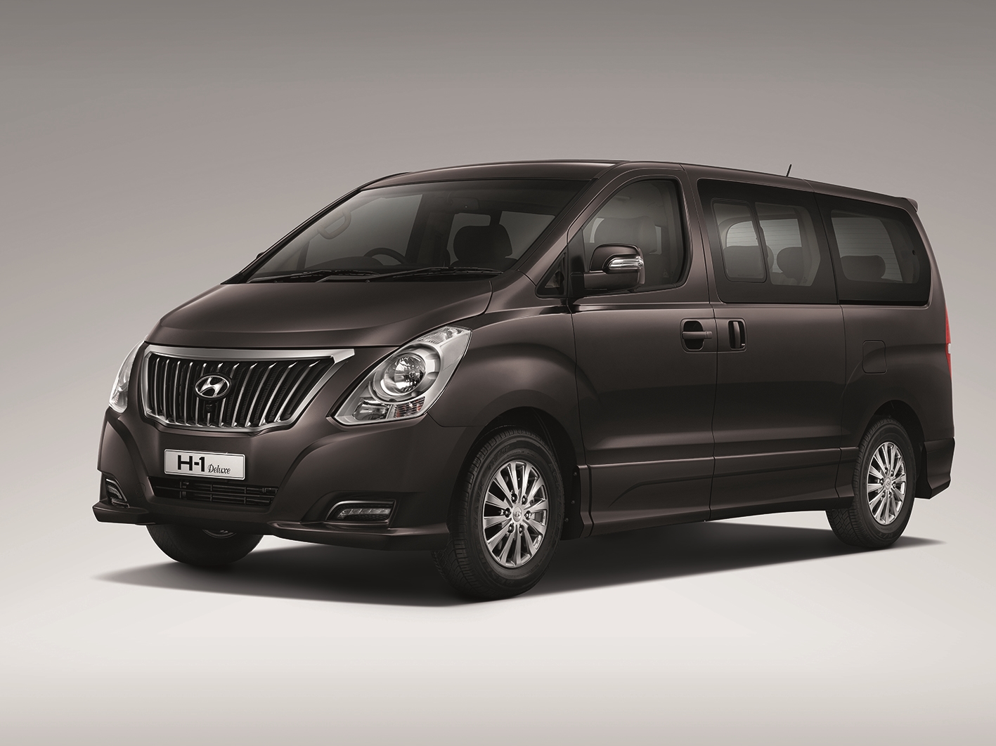 Hyundai H1 Deluxe 2016