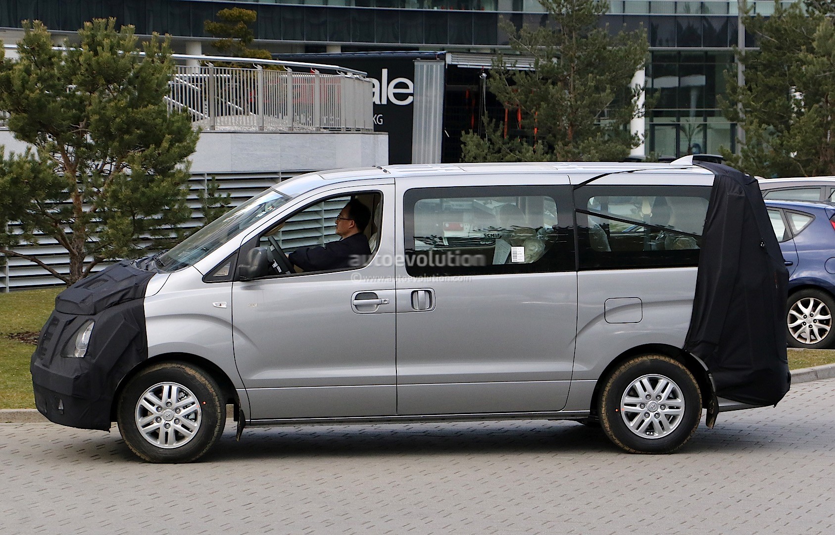 Hyundai H1 Facelift 2015