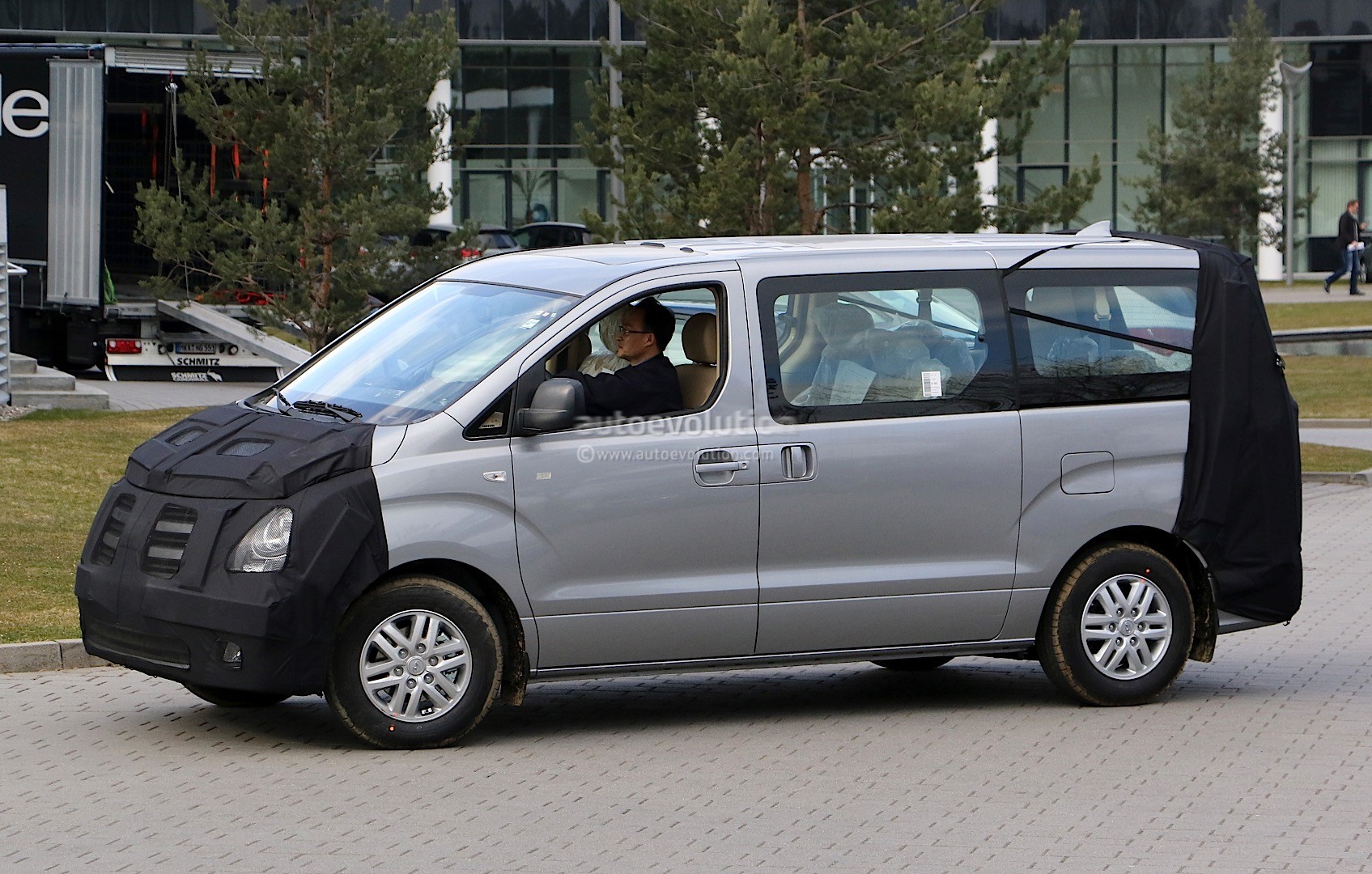 Hyundai H1 Facelift