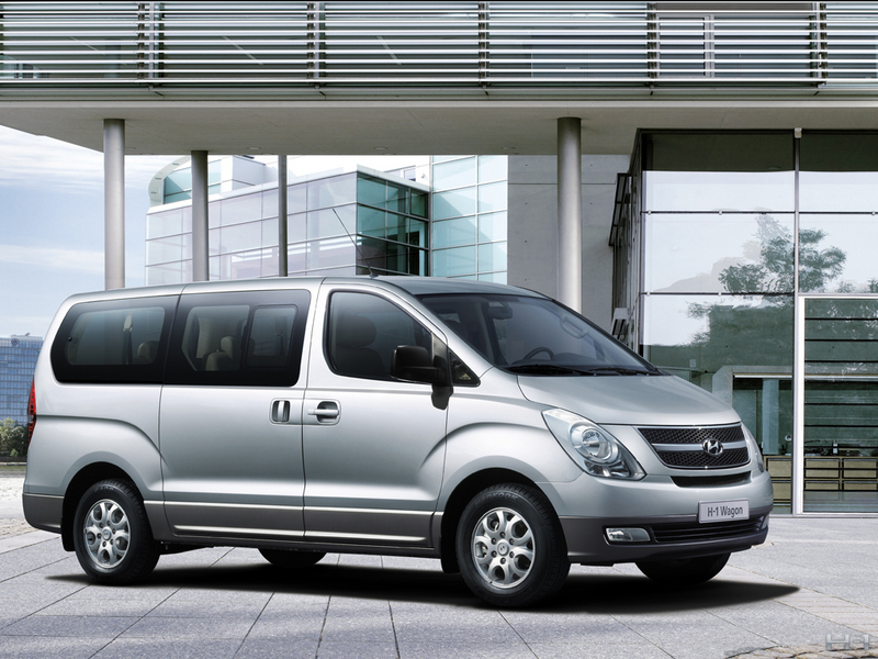 Hyundai H1 Minibus