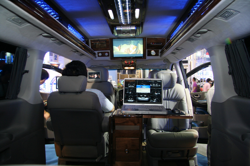 Hyundai H1 Modified