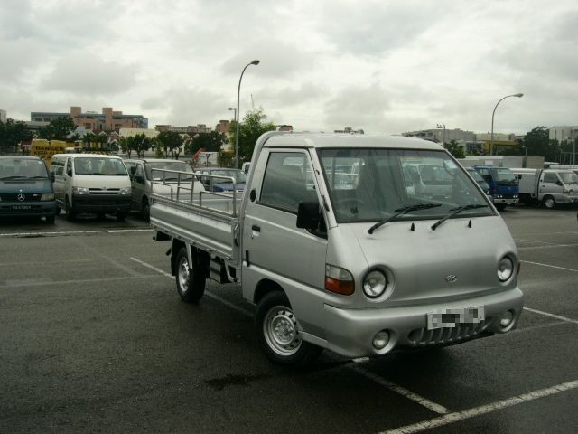 Hyundai H100 2.5 Hyundai H100 2.5
