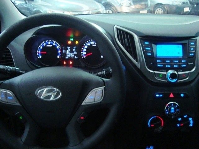 Hyundai Hb20 1.6 Comfort Plus 2015