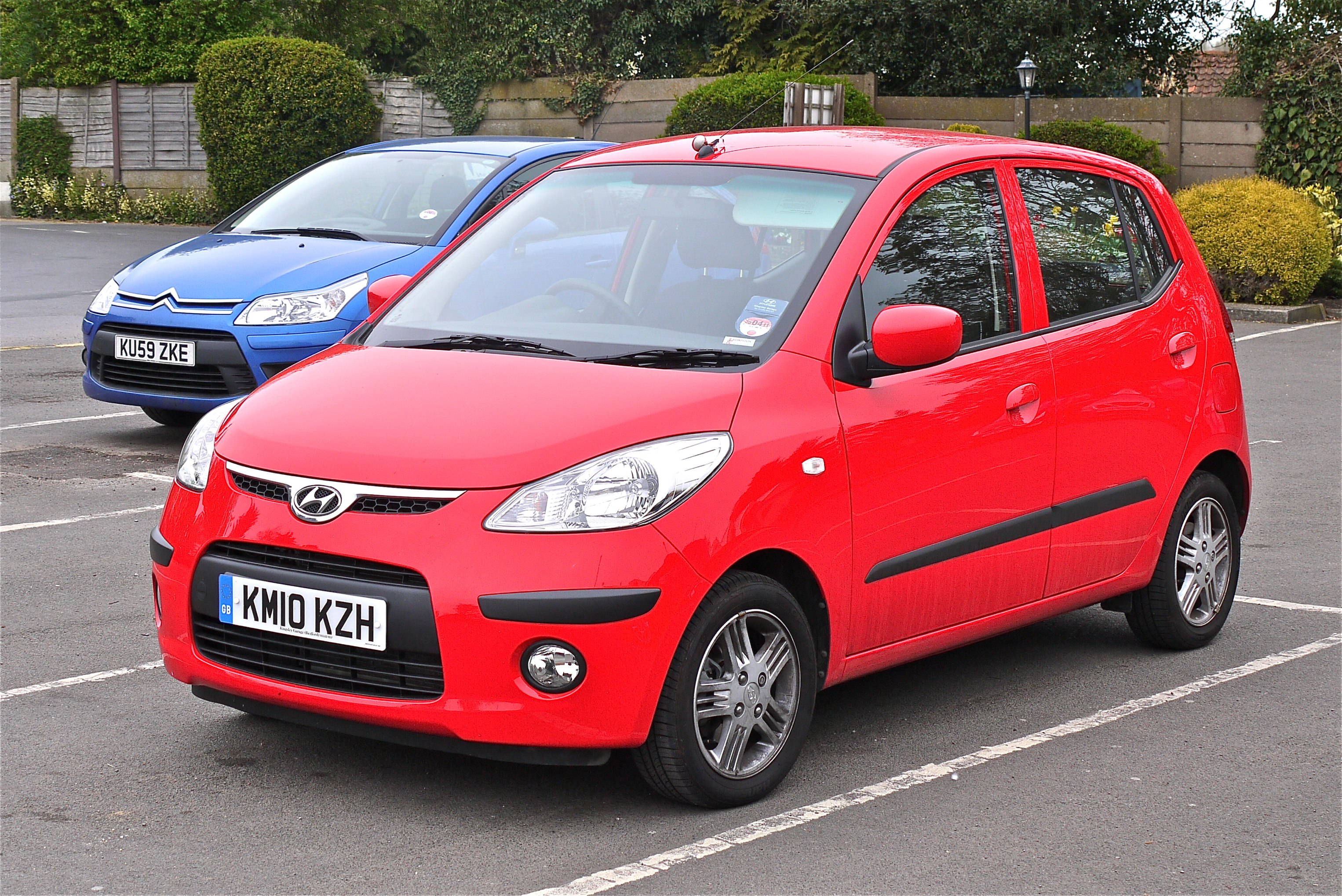 Hyundai I10 Red