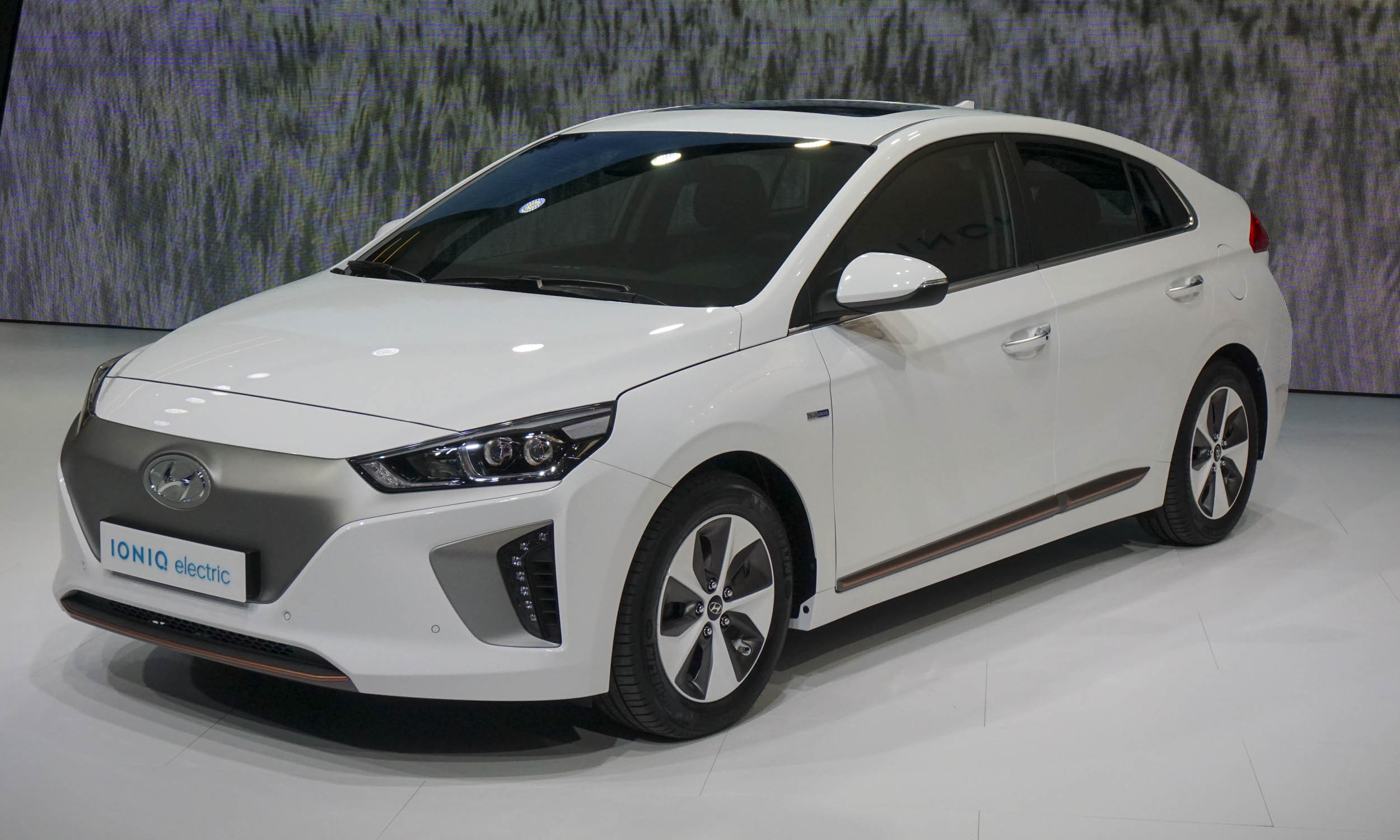 Hyundai Ioniq 2016