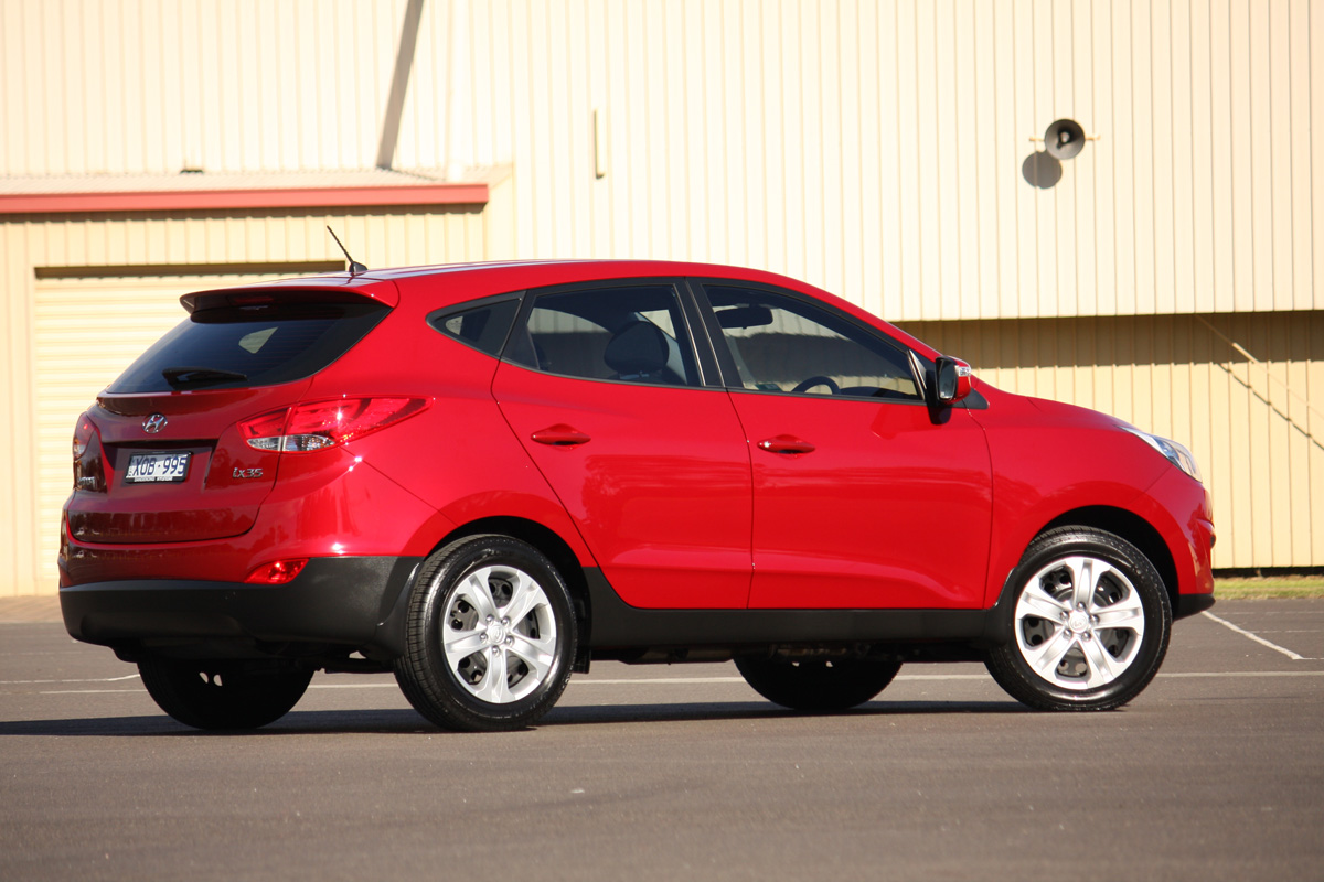 Hyundai Ix35 Red