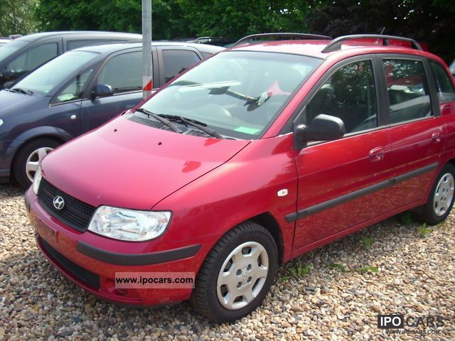 Hyundai Matrix Red