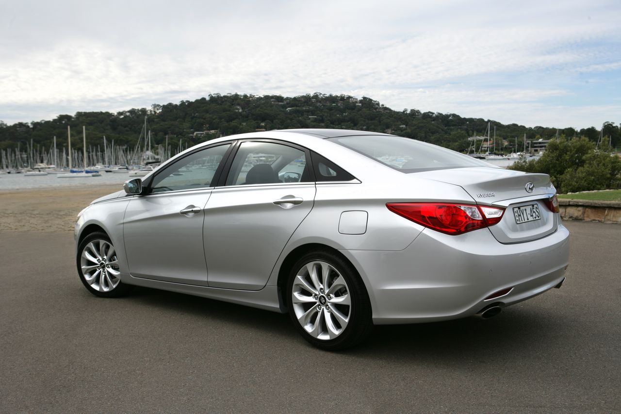 Hyundai I45