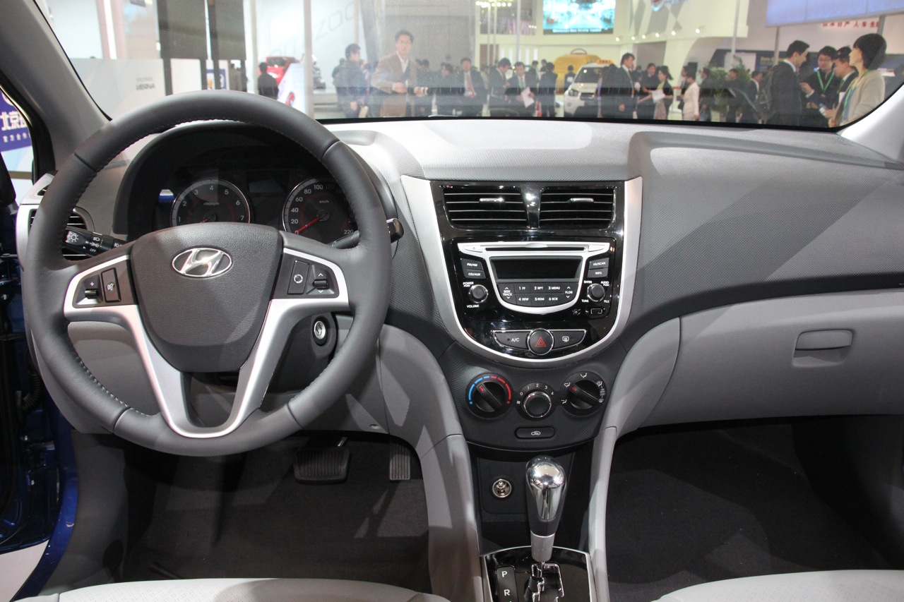 Hyundai Rb