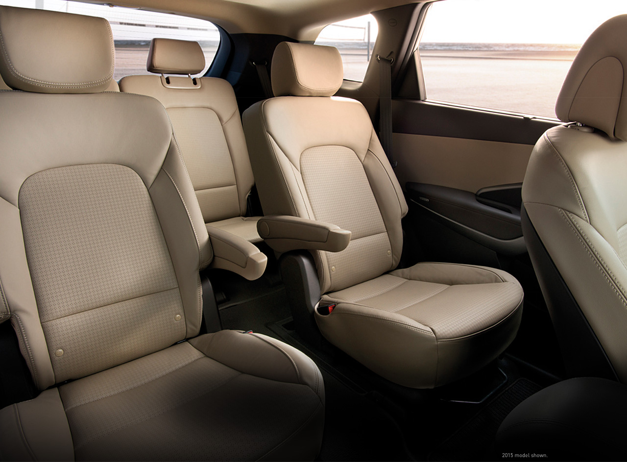 Hyundai Santa Fe 8 Passenger