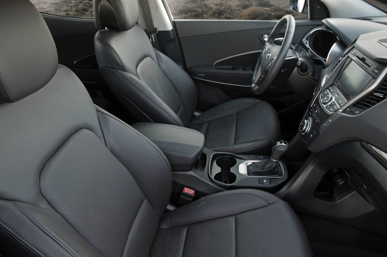 Hyundai Santa Fe Black