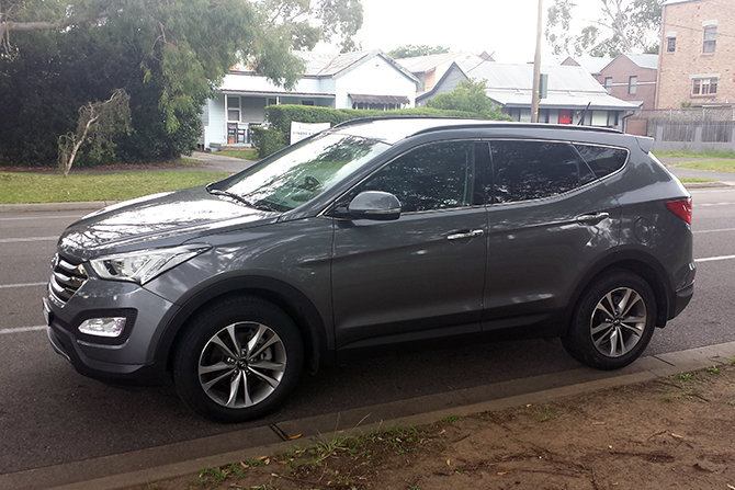 Hyundai Santa Fe Titanium Silver