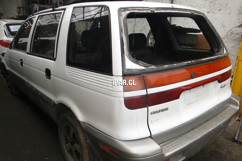 Hyundai Santamo 2002