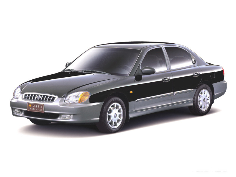 Hyundai Sonata 4