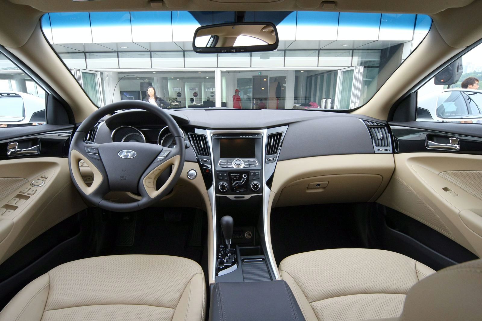 Hyundai Sonata 6
