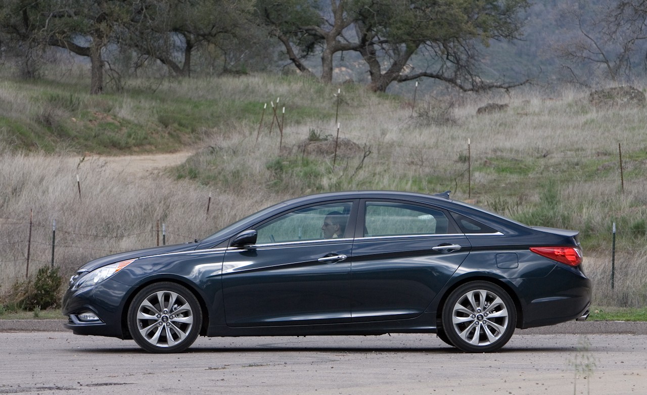 Hyundai Sonata Black