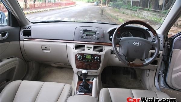 Hyundai Sonata Embera
